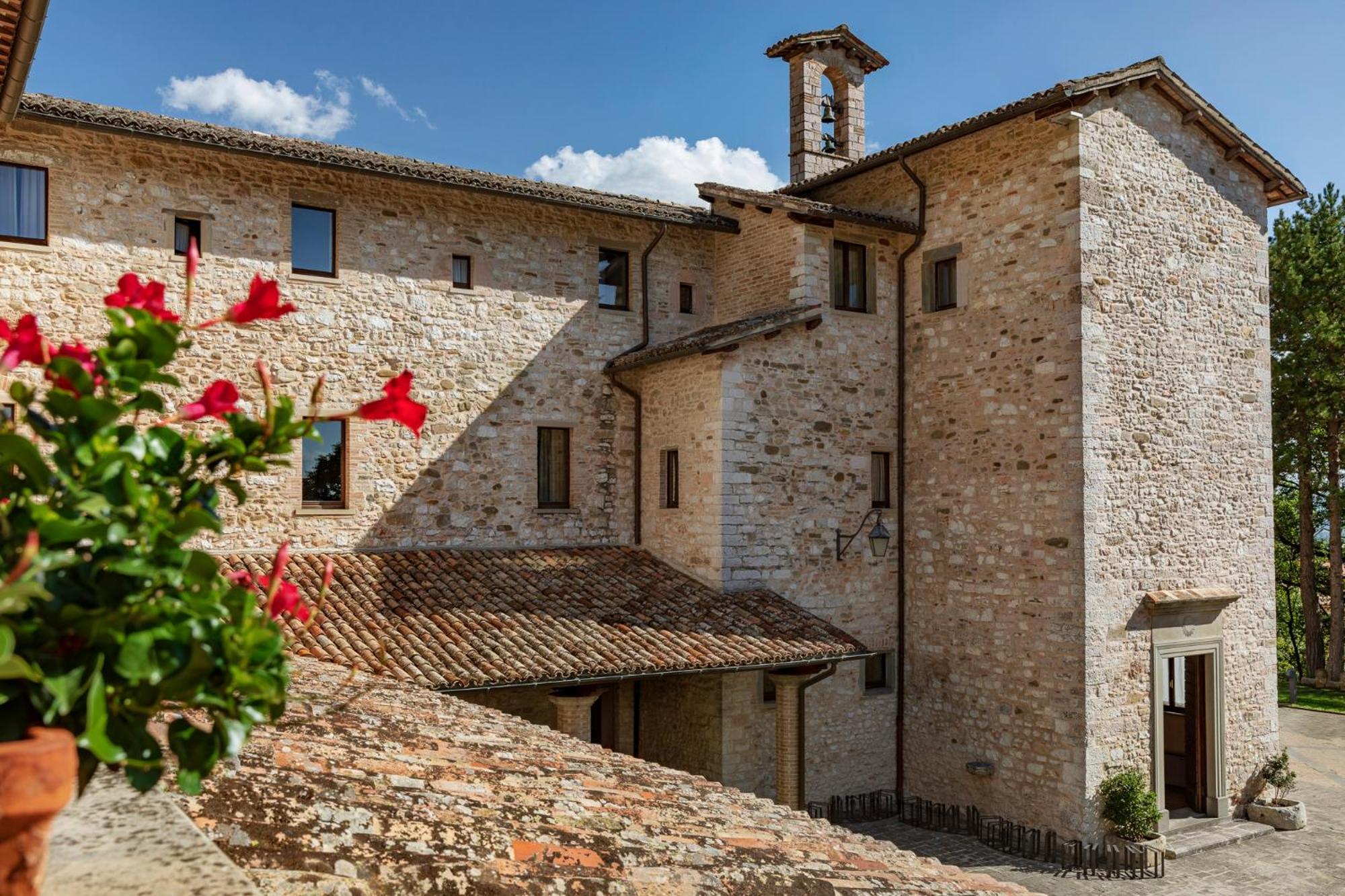 Park Hotel Ai Cappuccini Gubbio Exteriör bild